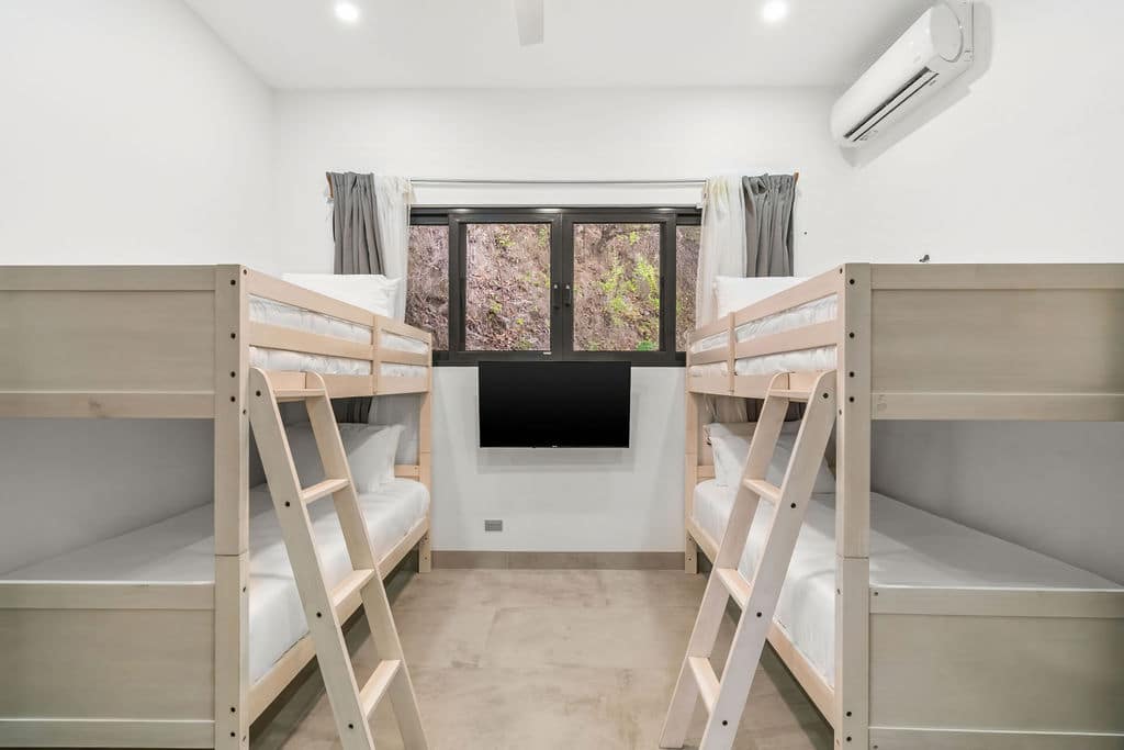 Bedroom 5 Twin Bunk Room